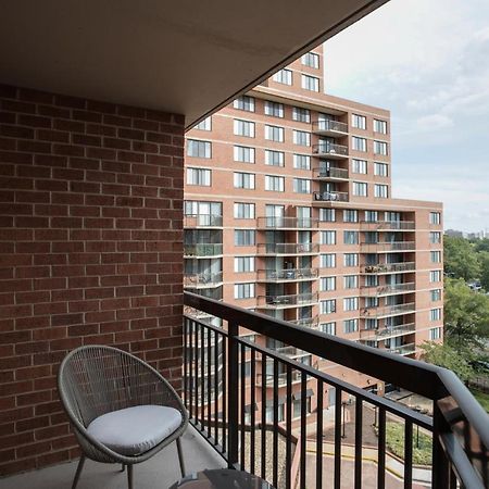 Stylish And Charming Apartment In Pentagon City 阿林顿 外观 照片