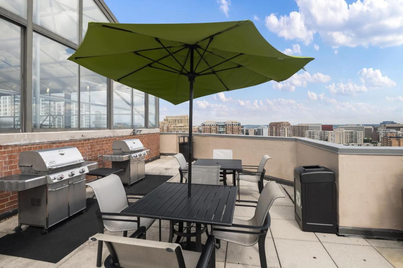 Stylish And Charming Apartment In Pentagon City 阿林顿 外观 照片