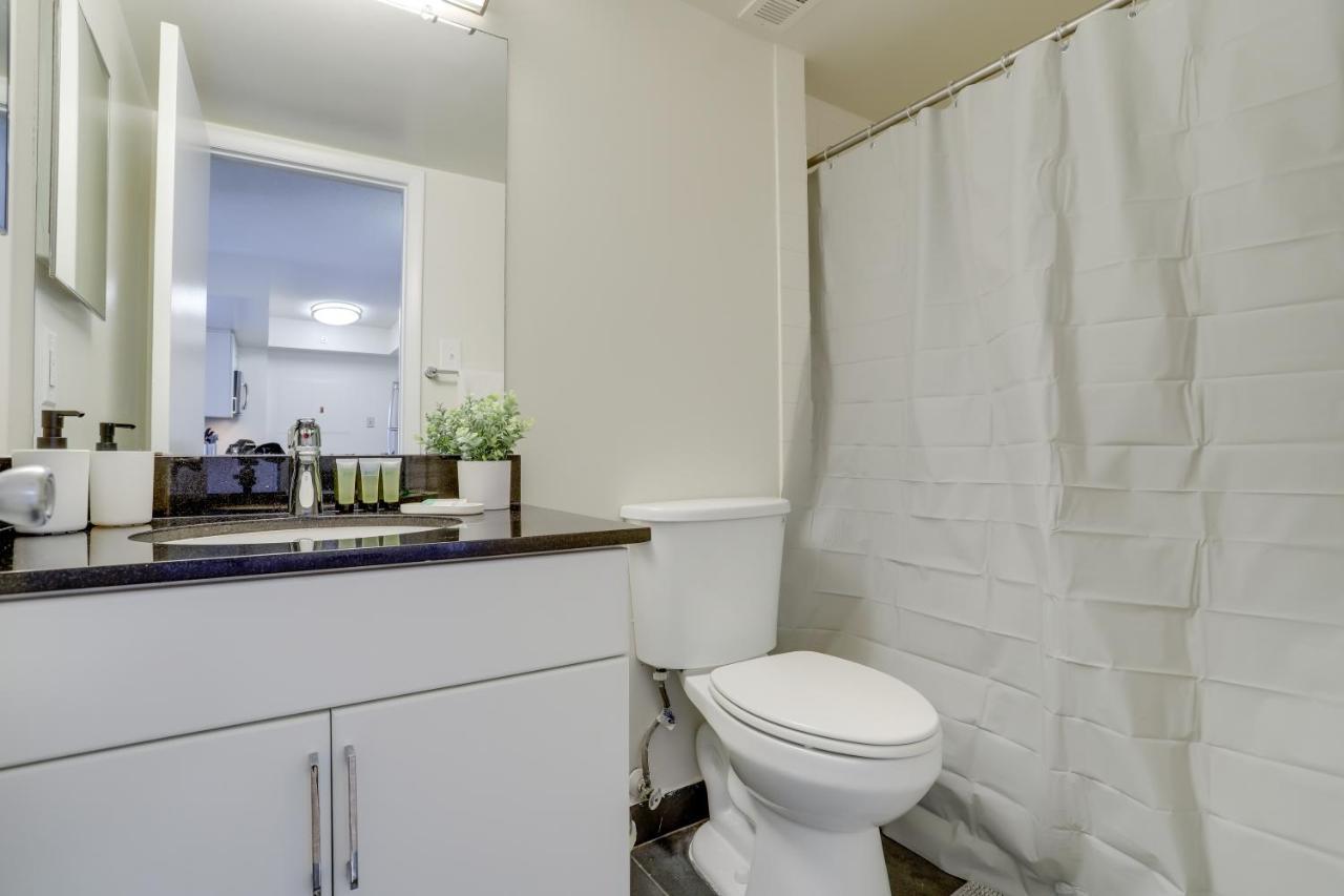 Stylish And Charming Apartment In Pentagon City 阿林顿 外观 照片